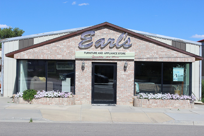 Earl’s Furniture & Appliance